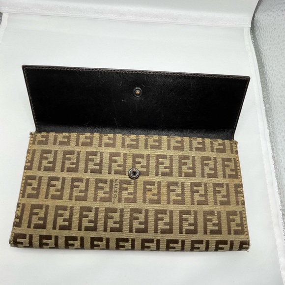 Fendi Zucchino Canvas Logo Buckle Flap Wallet - Picture 10 of 16